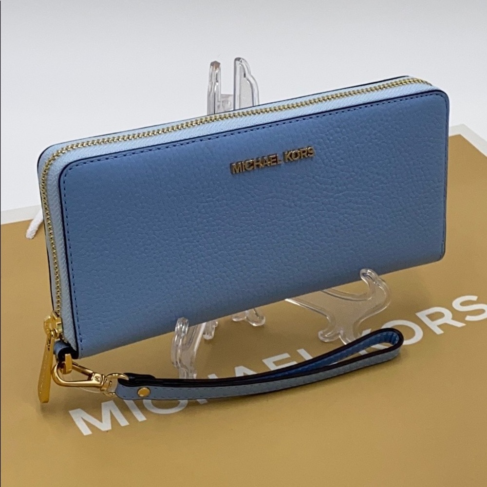 MICHAEL KORS LARGE CONTINENTAL WALLET LIGHT SKY - Picture 11 of 16